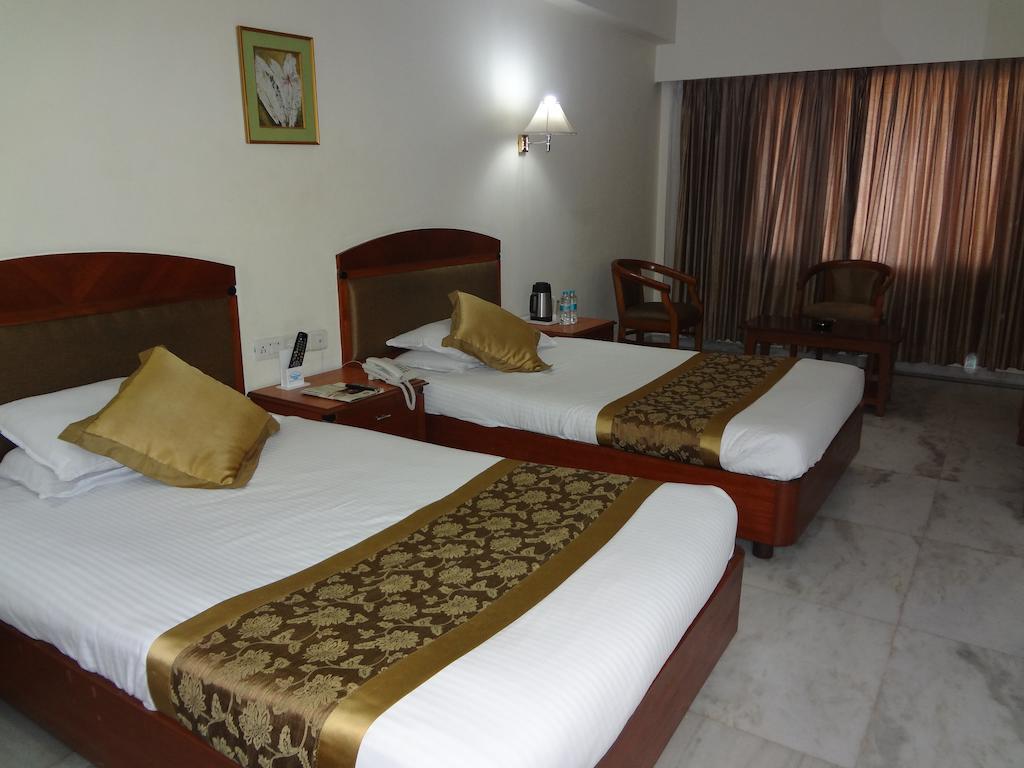 Daspalla Executive Court Visákhapatnam Szoba fotó